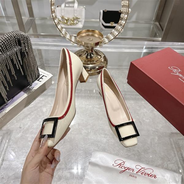 20251127173959717 270